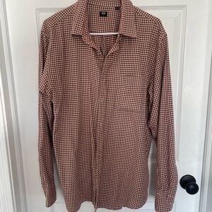 Uniqlo Men's Checkered Button Down Shirt